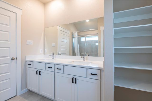 4519 Pinehurst Trace Drive, Pinehurst, TX 77362