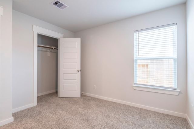 4519 Pinehurst Trace Drive, Pinehurst, TX 77362