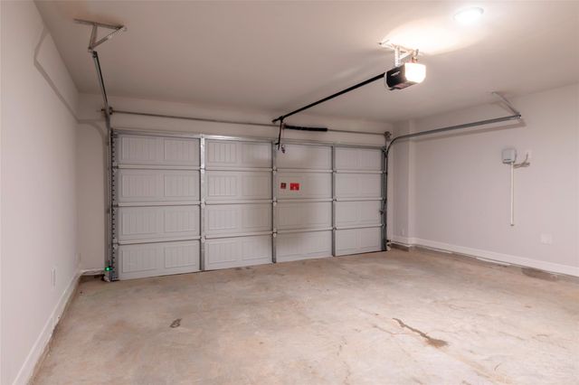 4519 Pinehurst Trace Drive, Pinehurst, TX 77362