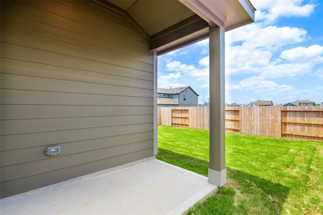 4519 Pinehurst Trace Drive, Pinehurst, TX 77362