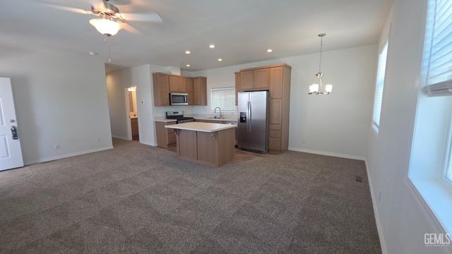 2500 Jewetta Avenue 6, Bakersfield, CA 93312