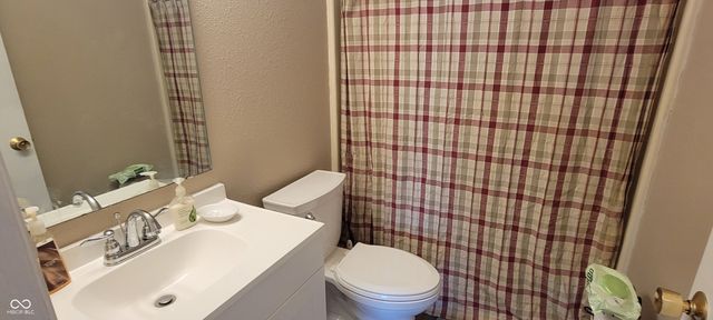 8145 Sunset Court, Columbus, IN 47201