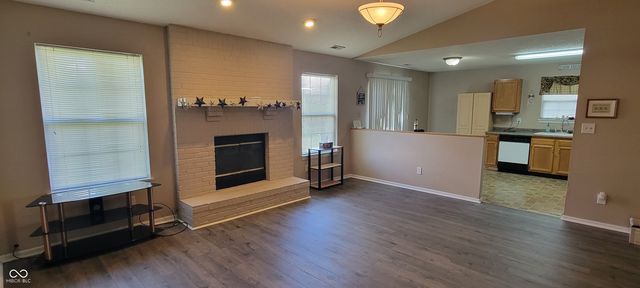 8145 Sunset Court, Columbus, IN 47201