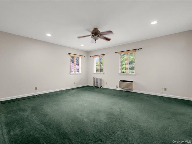215 MIDDLE NECK Road 3A - BUILDING 8, Great Neck, NY 11021