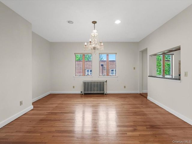 215 MIDDLE NECK Road 3A - BUILDING 8, Great Neck, NY 11021