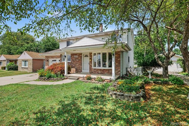 22935 Allor Street, St. Clair Shores, MI 48082