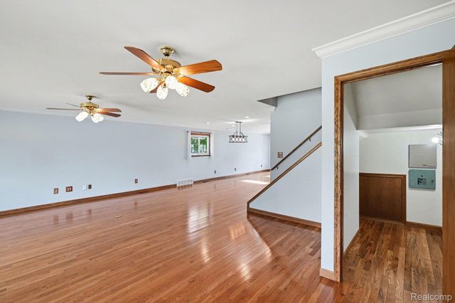 22935 Allor Street, St. Clair Shores, MI 48082