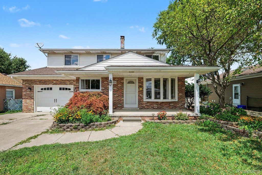 22935 Allor Street, St. Clair Shores, MI 48082