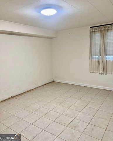 2560 Wood Valley Drive, East Point, GA 30344