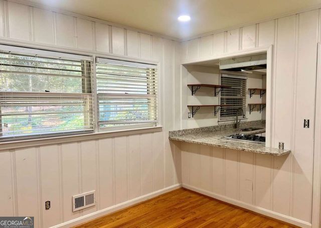 2560 Wood Valley Drive, East Point, GA 30344