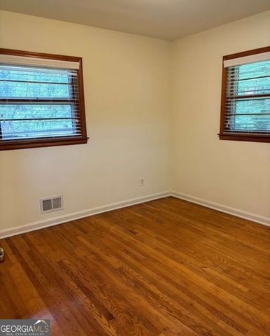 2560 Wood Valley Drive, East Point, GA 30344