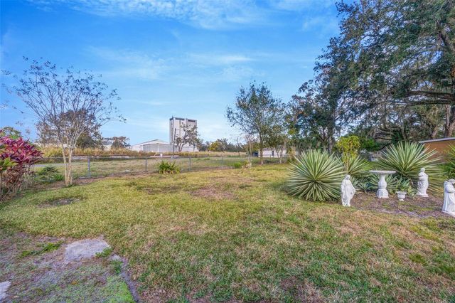 1112 W MADISON STREET, Plant City, FL 33563