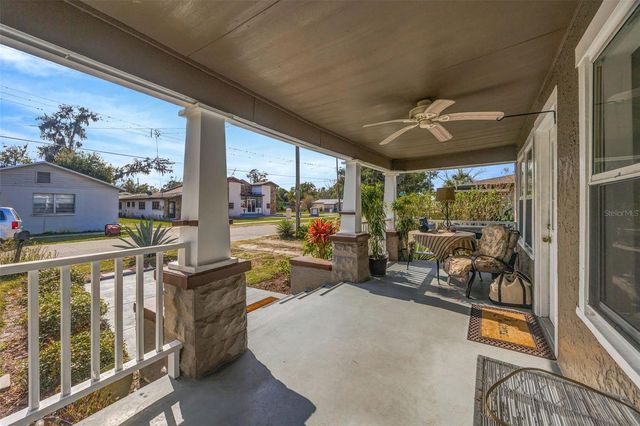 1112 W MADISON STREET, Plant City, FL 33563