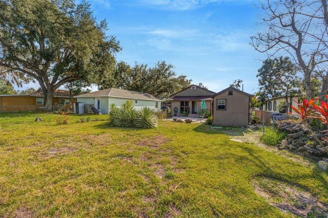 1112 W MADISON STREET, Plant City, FL 33563