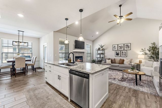 770 Merryfield Street, Bentonville, AR 72713