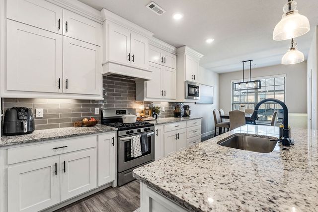 770 Merryfield Street, Bentonville, AR 72713