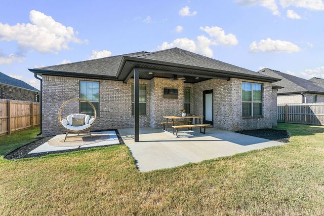 770 Merryfield Street, Bentonville, AR 72713
