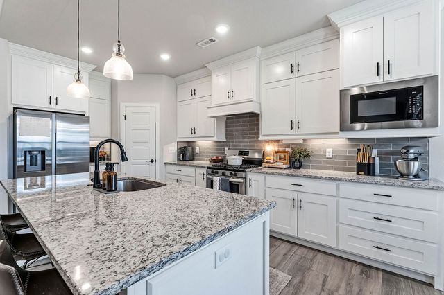 770 Merryfield Street, Bentonville, AR 72713