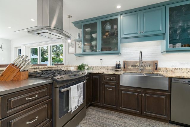 1212 MAGNOLIA STREET, New Smyrna Beach, FL 32168