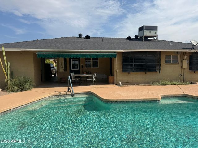 8207 E VERNON Avenue, Scottsdale, AZ 85257