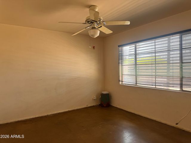 8207 E VERNON Avenue, Scottsdale, AZ 85257