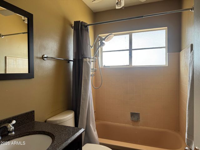 8207 E VERNON Avenue, Scottsdale, AZ 85257