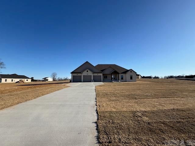 3 Republican Loop, Greenbrier, AR 72058