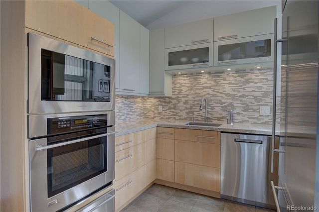 8832 Sunridge Hollow Road, Parker, CO 80134