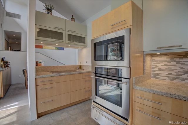 8832 Sunridge Hollow Road, Parker, CO 80134