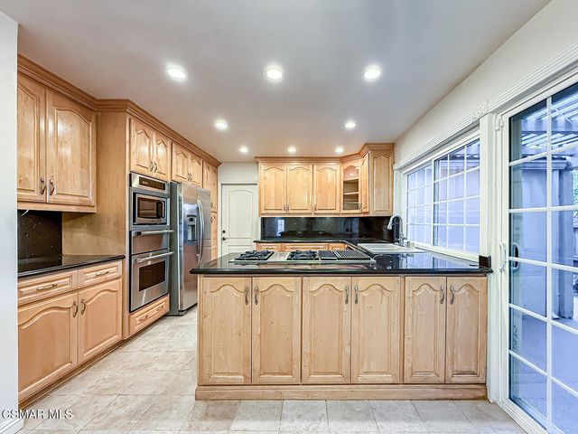 1902 Stonesgate Street, Westlake Village, CA 91361