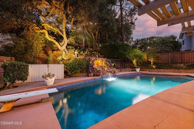 1902 Stonesgate Street, Westlake Village, CA 91361