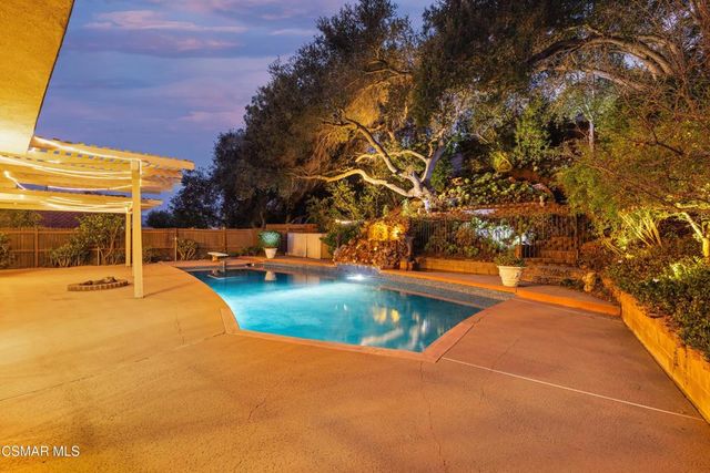1902 Stonesgate Street, Westlake Village, CA 91361