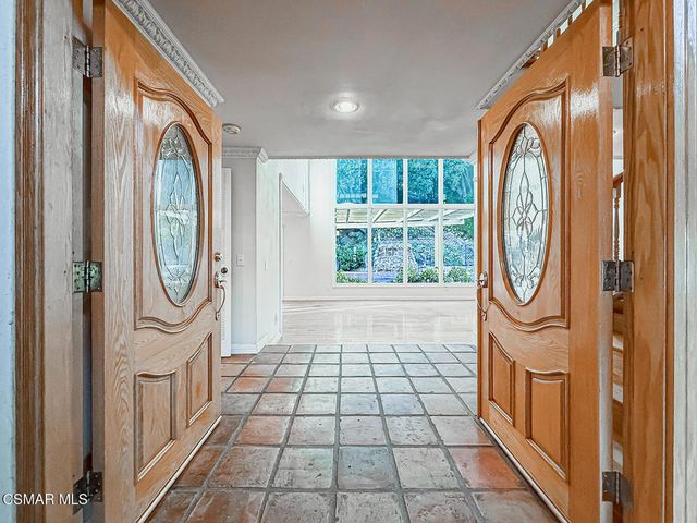 1902 Stonesgate Street, Westlake Village, CA 91361
