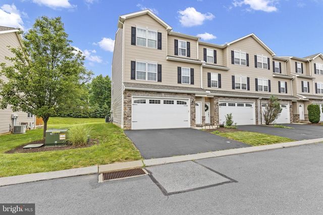 828 SPRING ROCK CT, Mechanicsburg, PA 17055