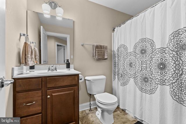 828 SPRING ROCK CT, Mechanicsburg, PA 17055