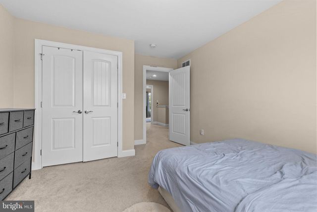 828 SPRING ROCK CT, Mechanicsburg, PA 17055