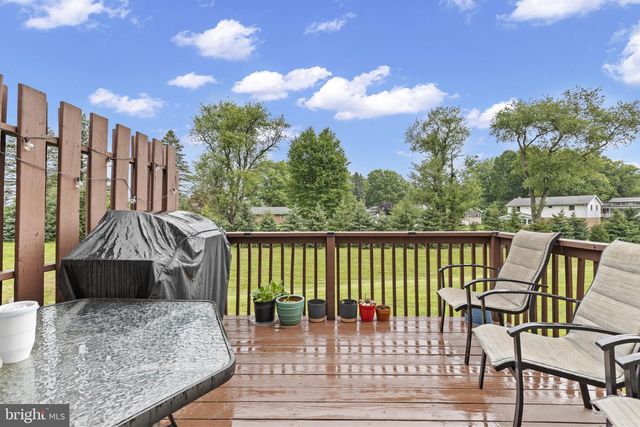 828 SPRING ROCK CT, Mechanicsburg, PA 17055
