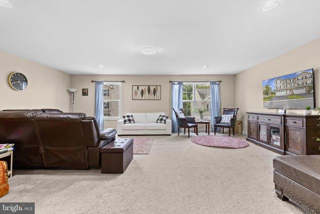 828 SPRING ROCK CT, Mechanicsburg, PA 17055