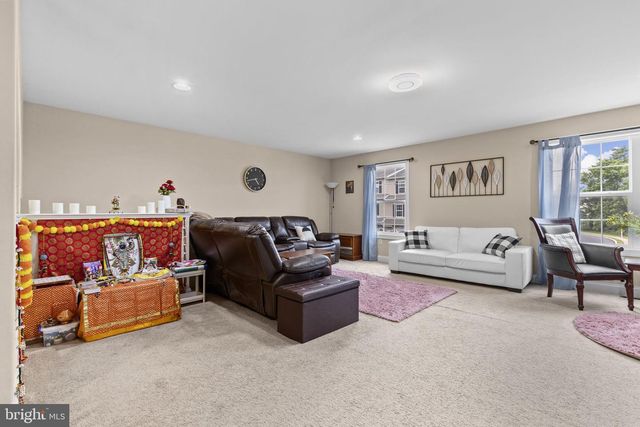 828 SPRING ROCK CT, Mechanicsburg, PA 17055