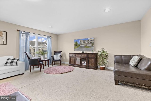 828 SPRING ROCK CT, Mechanicsburg, PA 17055