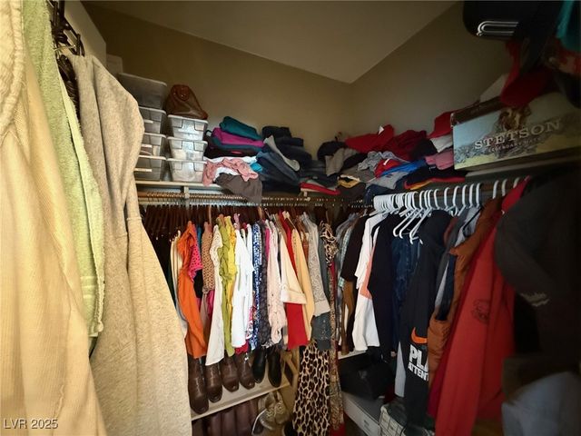 2416 Jubilance Point Court, North Las Vegas, NV 89032