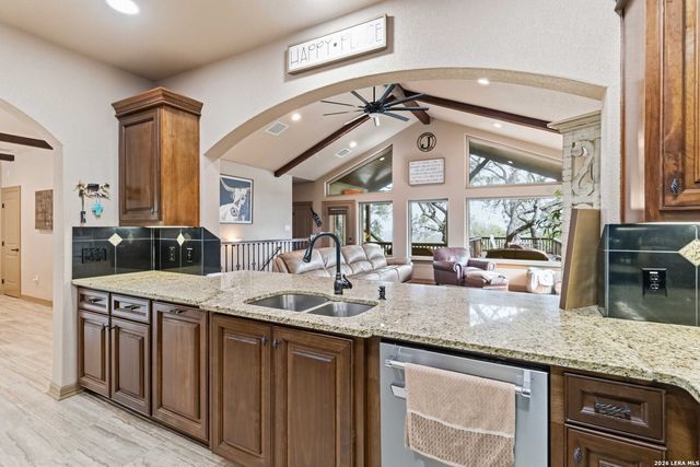 785 LAKE FRST, Canyon Lake, TX 78133