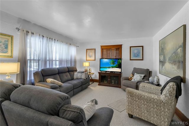 2830 Macklem Avenue, Niagara Falls, NY 14305