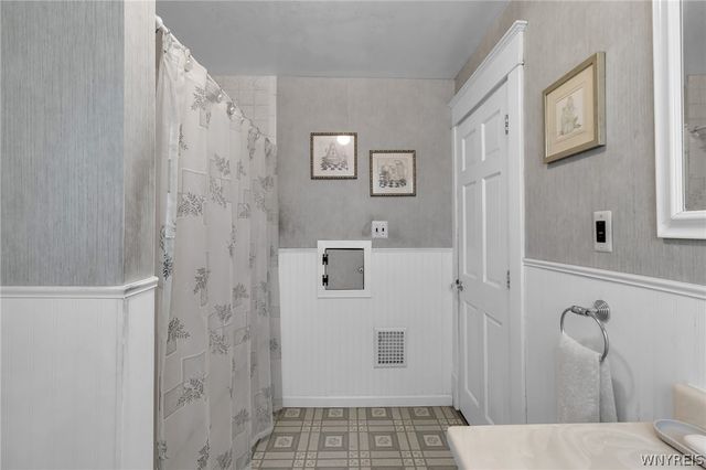 2830 Macklem Avenue, Niagara Falls, NY 14305