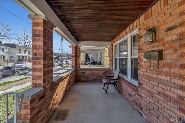 2830 Macklem Avenue, Niagara Falls, NY 14305