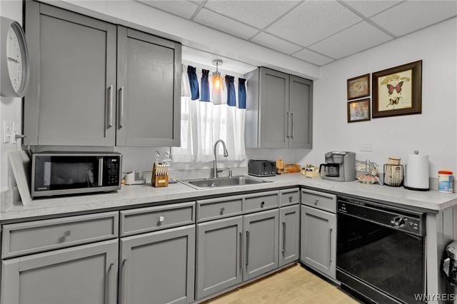 2830 Macklem Avenue, Niagara Falls, NY 14305