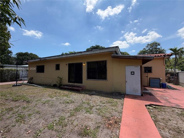 385 NE 129th Street, North Miami, FL 33161
