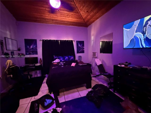 385 NE 129th Street, North Miami, FL 33161