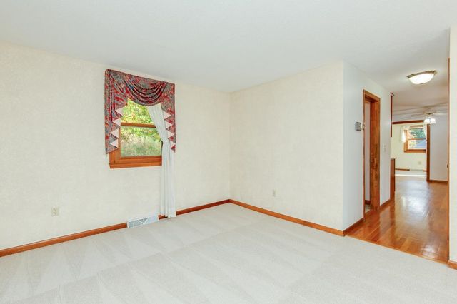 5 Jake Drive, Nashua, NH 03063