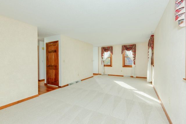 5 Jake Drive, Nashua, NH 03063
